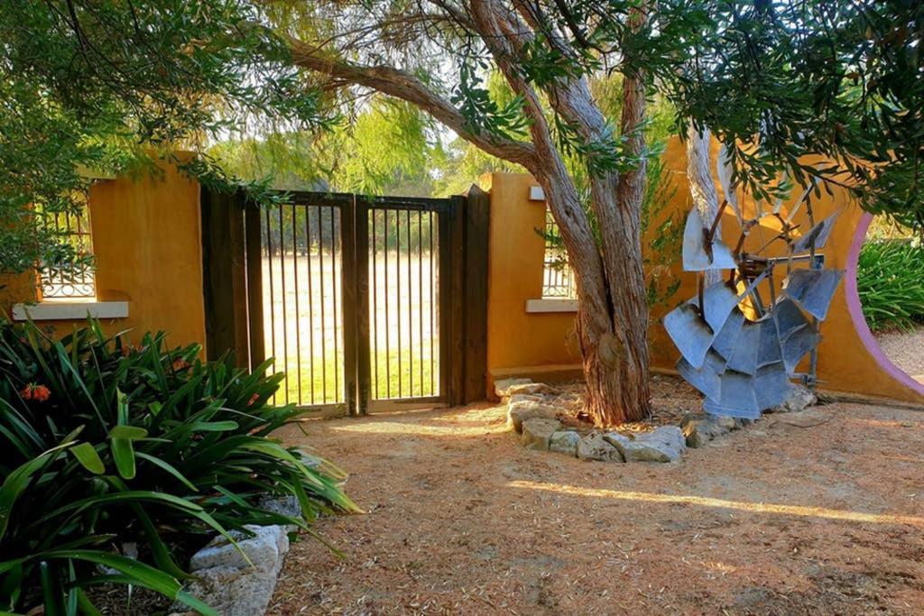 Bella Mia Tuscan Paradise Mount Gambier Exterior photo